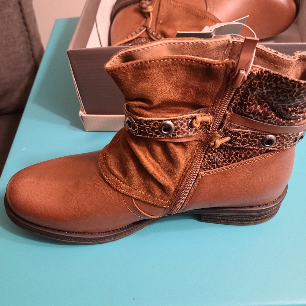 Patricia booties